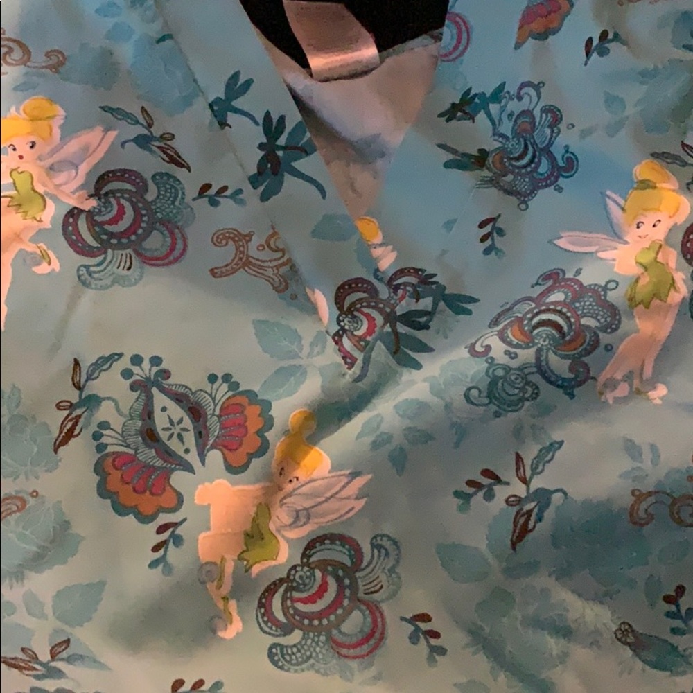 Size medium scrub top
